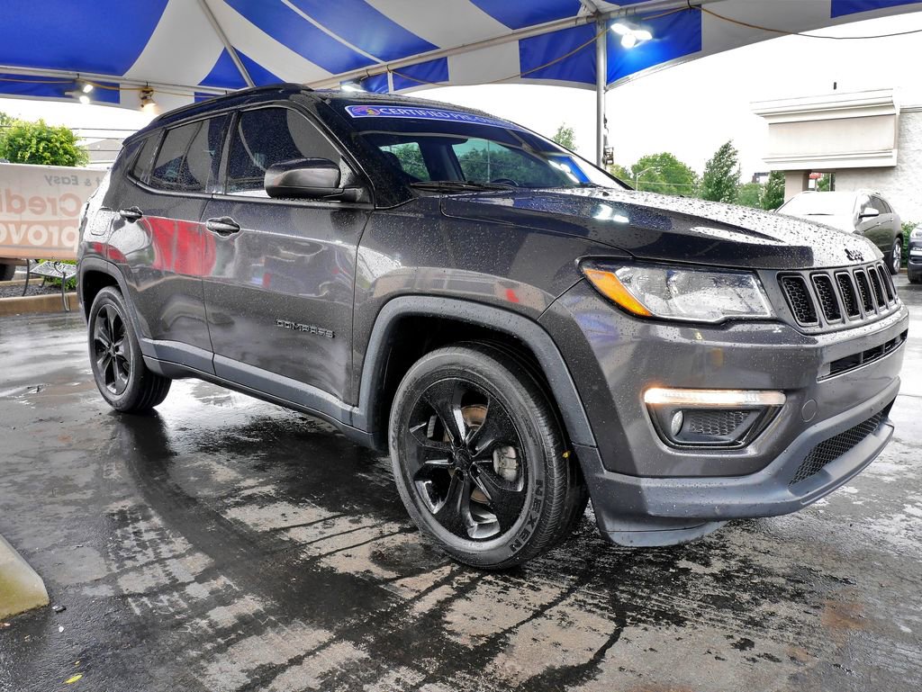 Used 2019 Jeep Compass Latitude FWD image 4