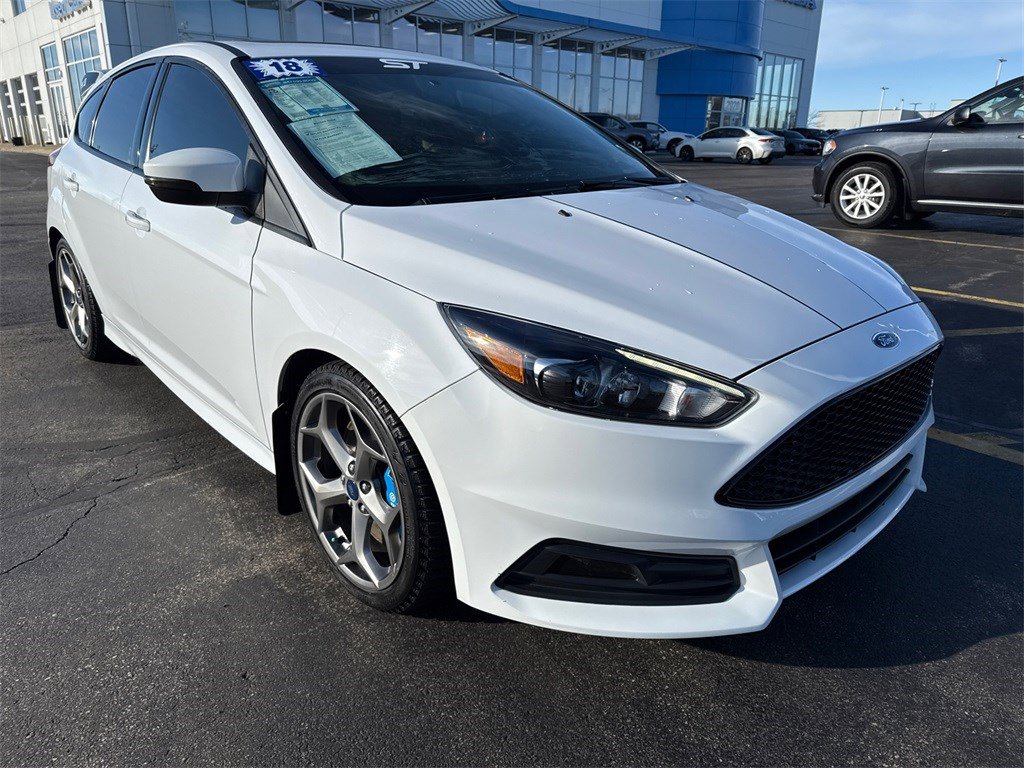 Used 2018 Ford Focus ST w/ Equipment Group 402A image 11