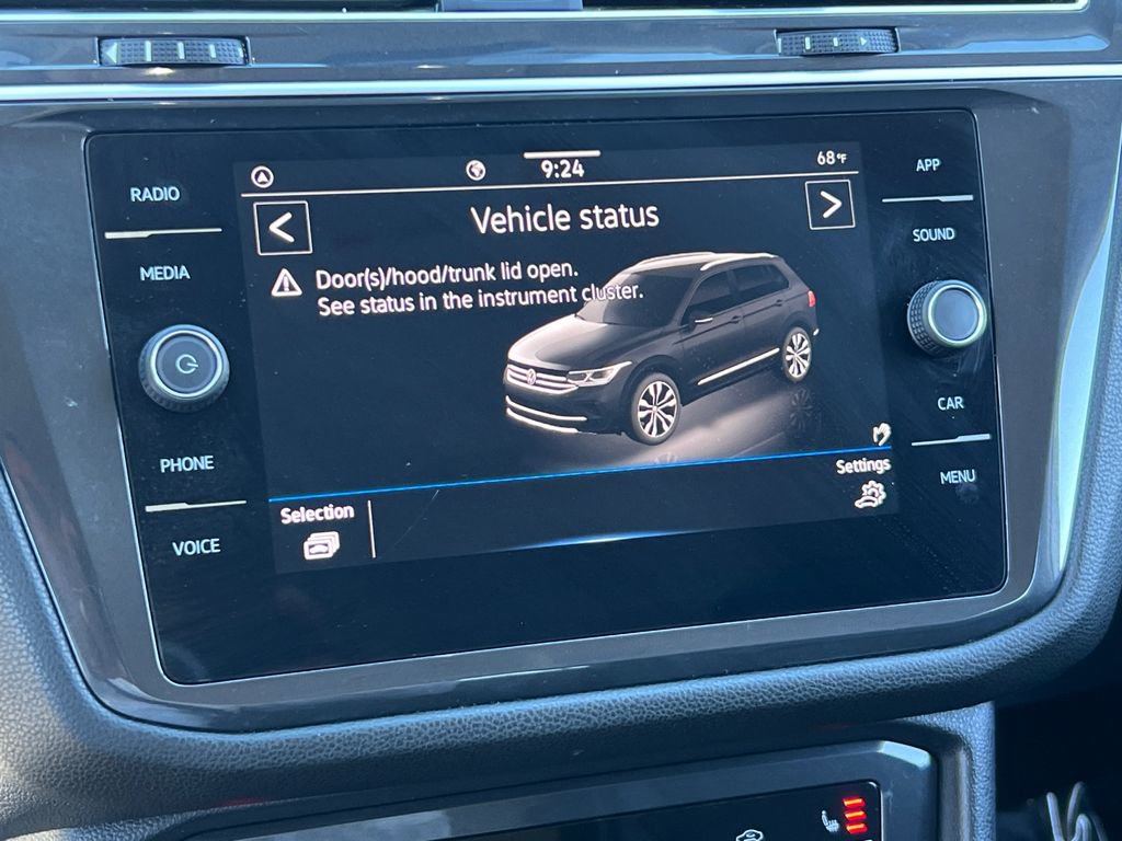 Certified 2024 Volkswagen Tiguan SE image 26