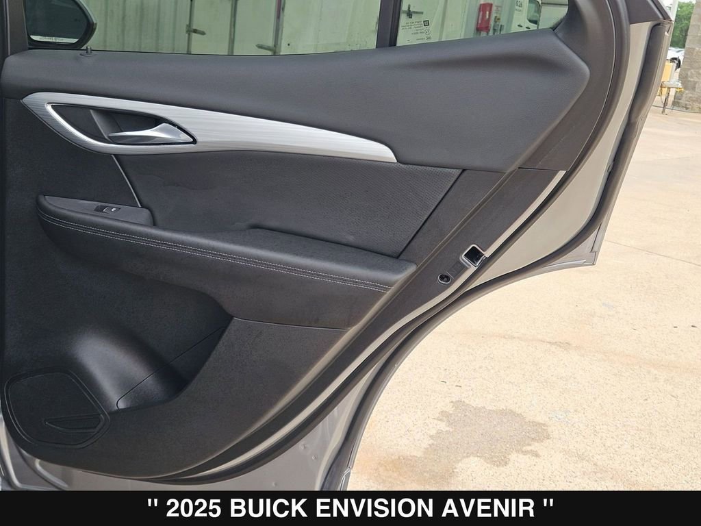 Used 2025 Buick Envision Avenir AWD/4WD image 26