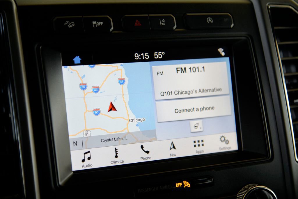 Used 2019 Ford Expedition XLT w/ Equipment Group 202A AWD/4WD image 20