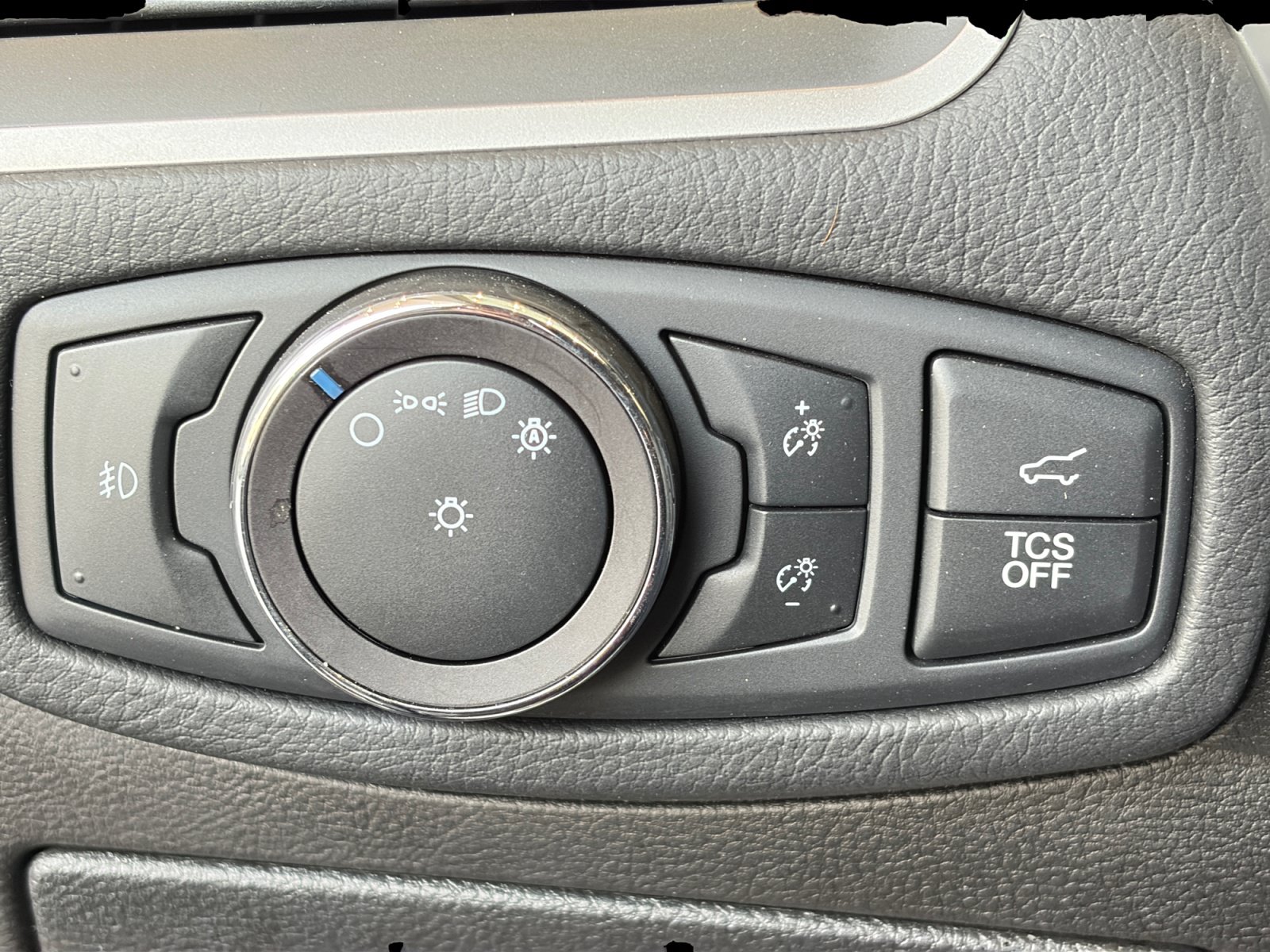 Used 2019 Ford Edge SEL w/ Equipment Group 201A FWD image 24