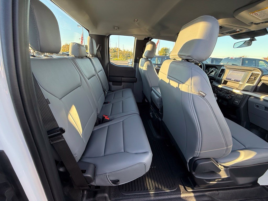 New 2027 Ford F250 XL w/ XL Chrome Package AWD/4WD image 22