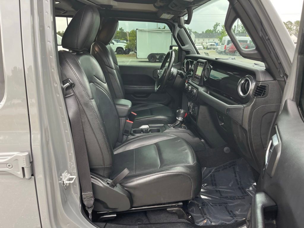 Used 2022 Jeep Wrangler Unlimited Sahara AWD/4WD image 42