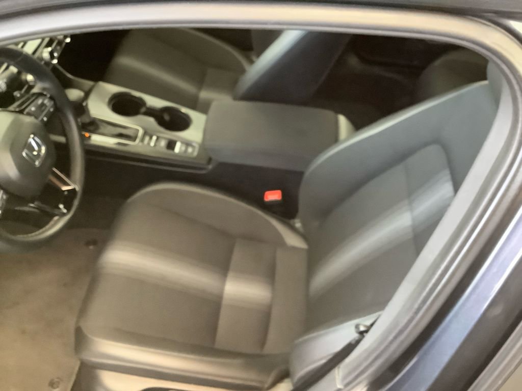 Used 2025 Honda Civic Sport image 8