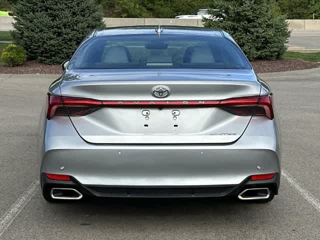 Used 2020 Toyota Avalon Limited w/ Advanced Safety Package FWD image 4