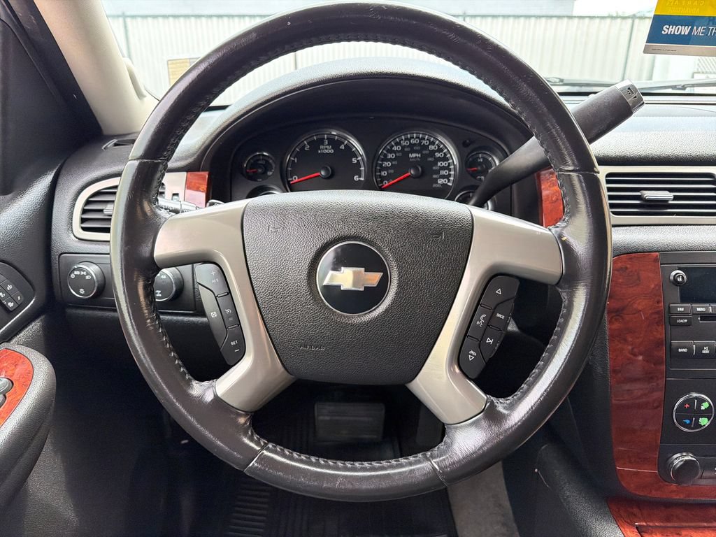 Used 2009 Chevrolet Suburban LTZ AWD/4WD image 14