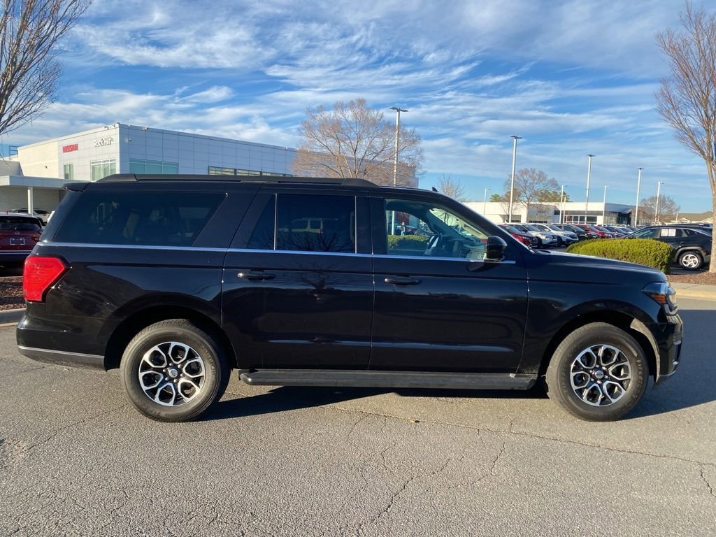 Used 2024 Ford Expedition Max XLT image 8