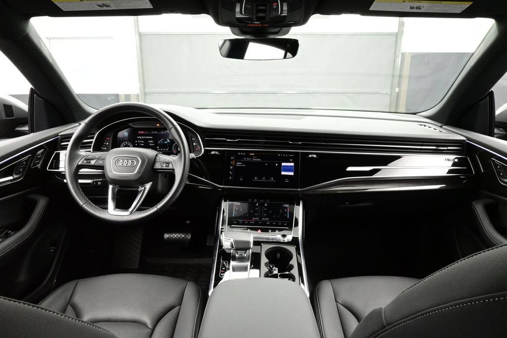 Used 2025 Audi Q8 Premium Plus AWD/4WD image 19