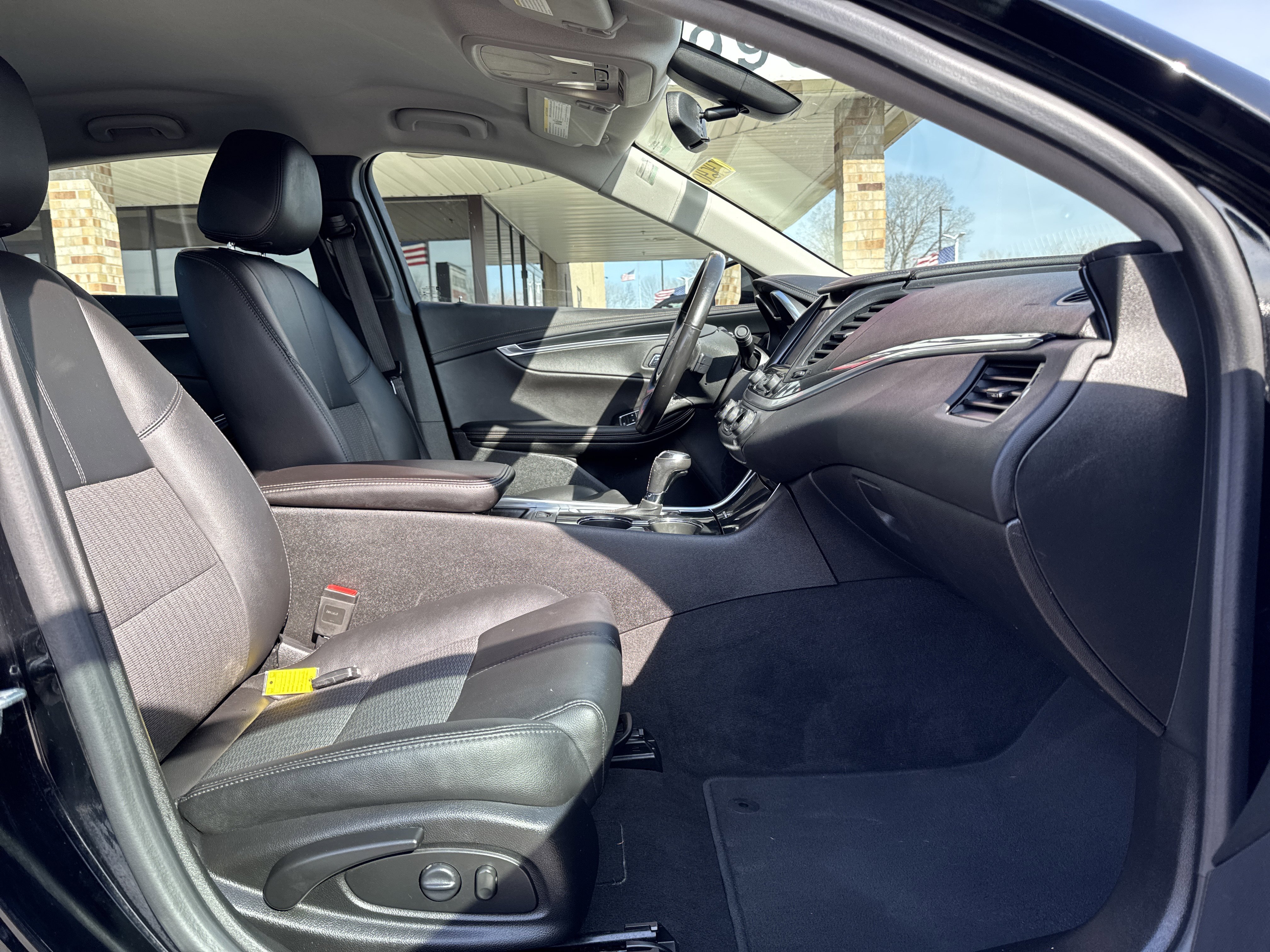 Used 2019 Chevrolet Impala LT image 26
