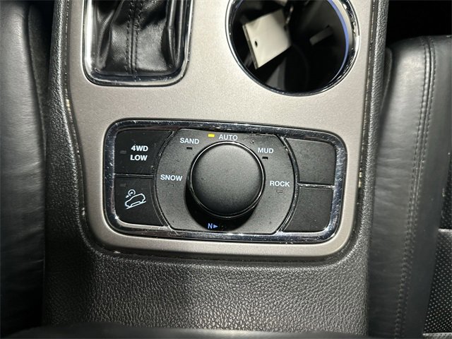 Used 2019 Jeep Grand Cherokee Limited w/ Luxury Group II image 34