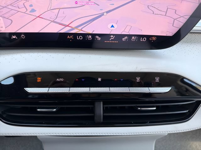 New 2026 Buick Enclave Avenir w/ Super Cruise Package FWD image 14