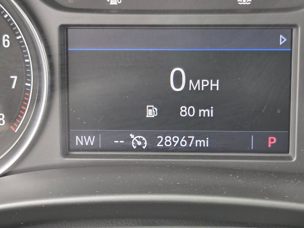 Used 2023 Buick Enclave Essence AWD/4WD image 27