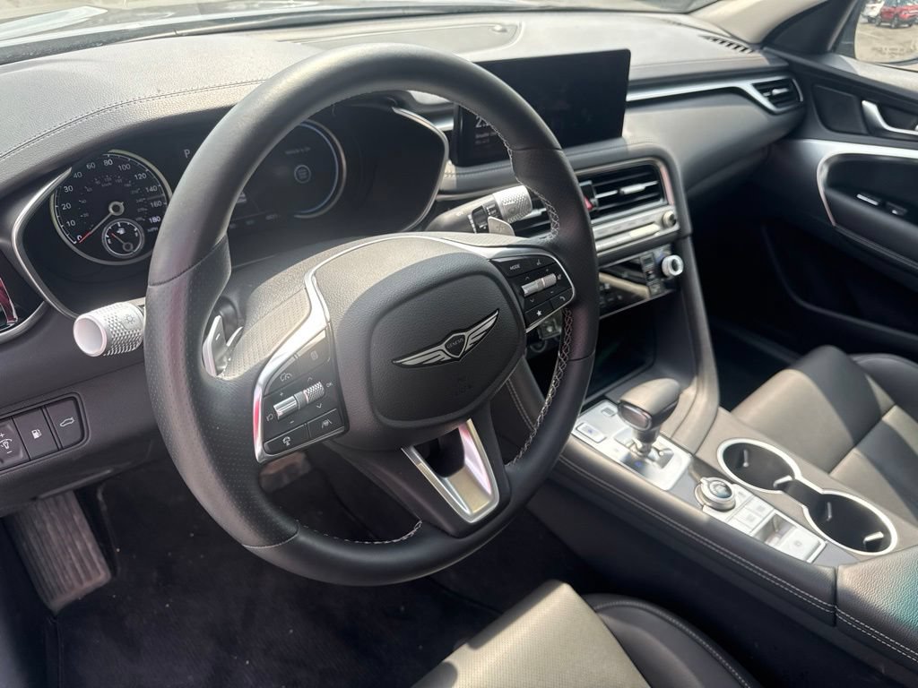 Used 2025 Genesis G70 2.5T AWD/4WD image 11