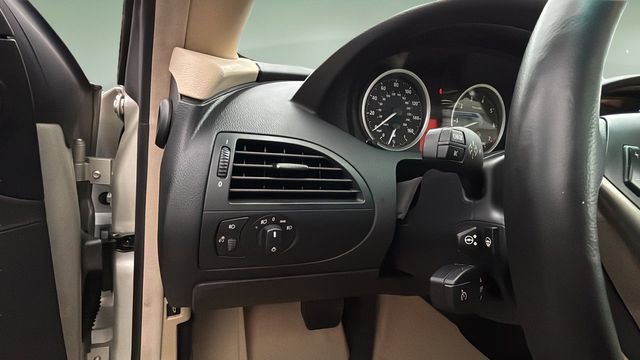 Used 2006 BMW 650i Coupe image 21