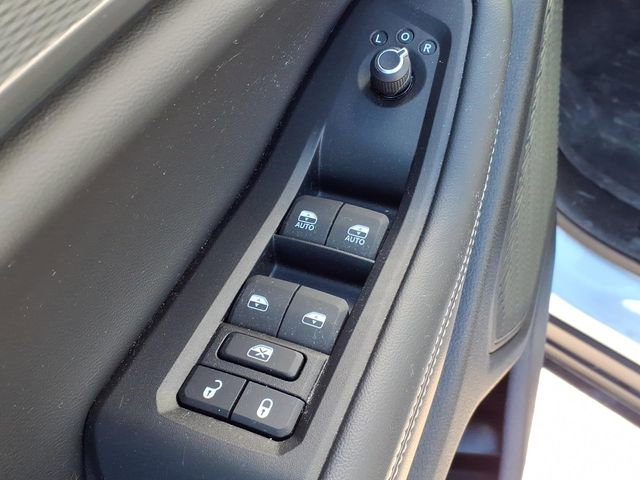 Used 2024 Jeep Grand Cherokee Altitude image 12