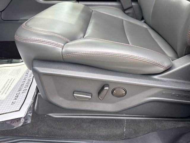 Used 2025 Ford Expedition Active AWD/4WD image 12