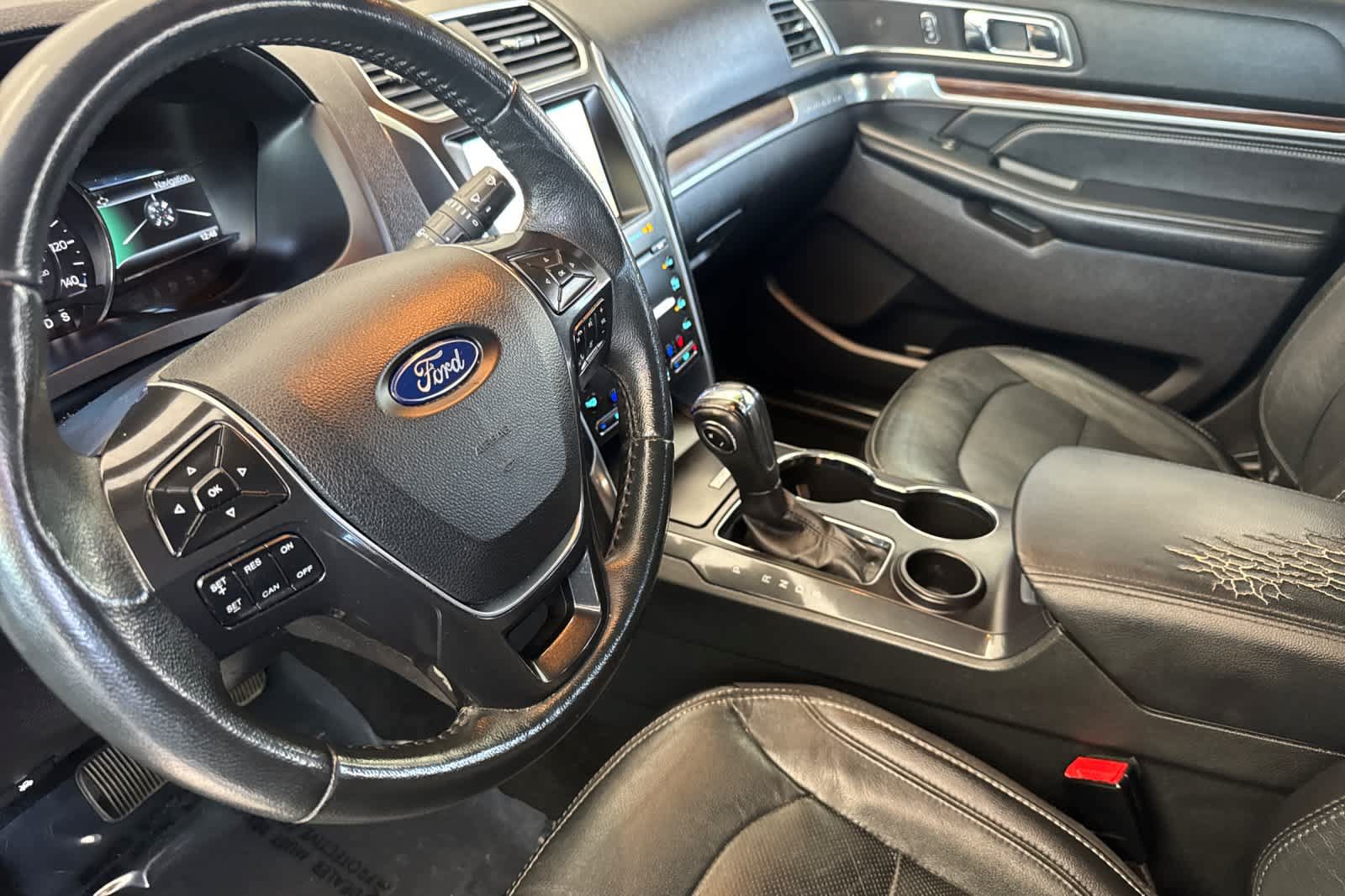 Used 2019 Ford Explorer Limited FWD image 11
