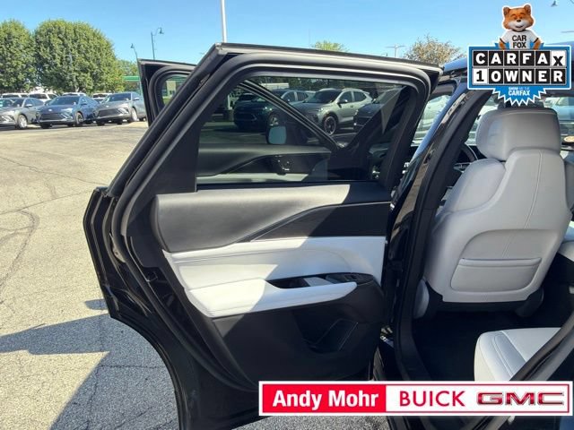 Used 2025 Cadillac Lyriq Sport AWD/4WD image 22