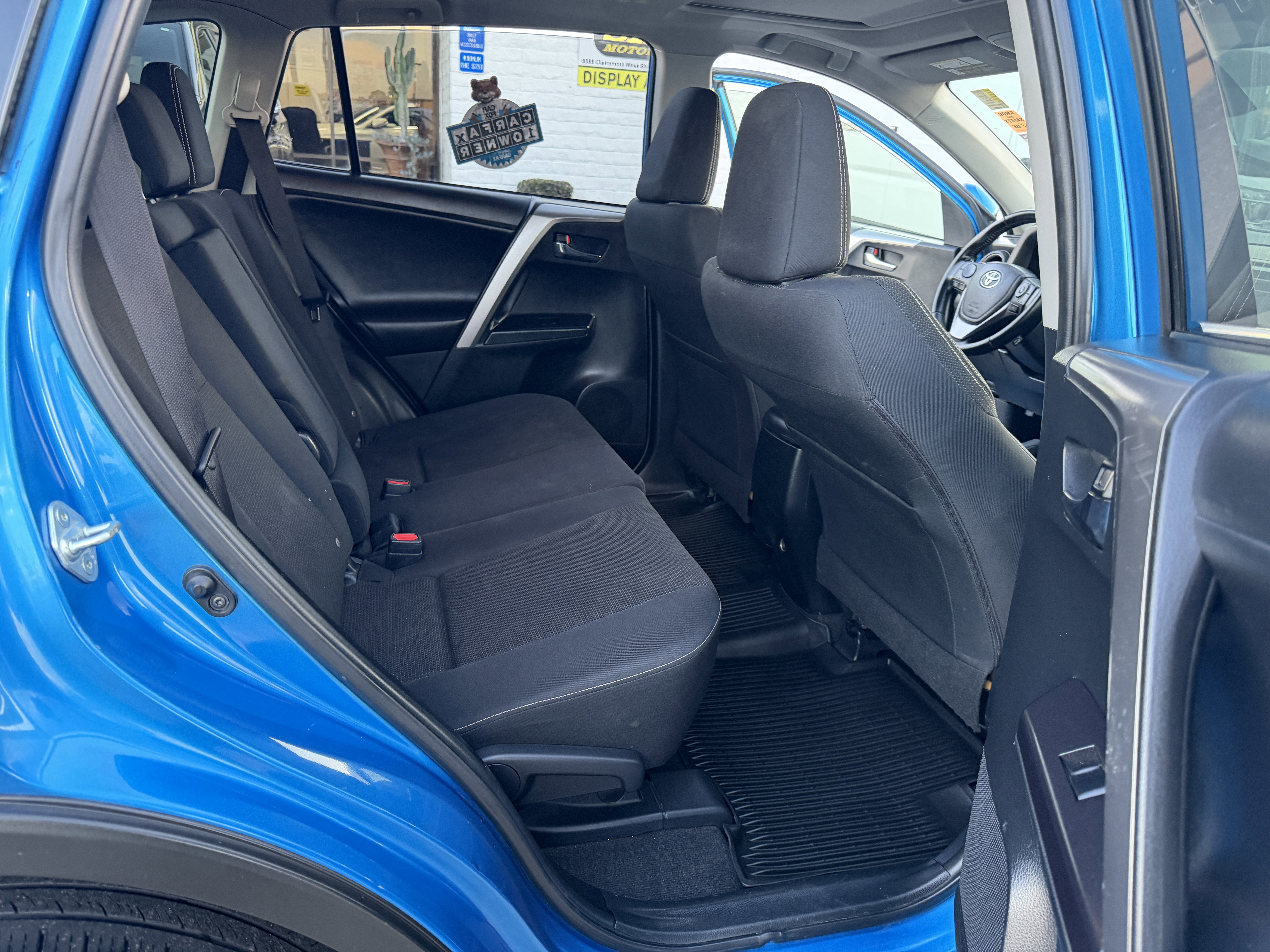 Used 2017 Toyota RAV4 XLE FWD image 12