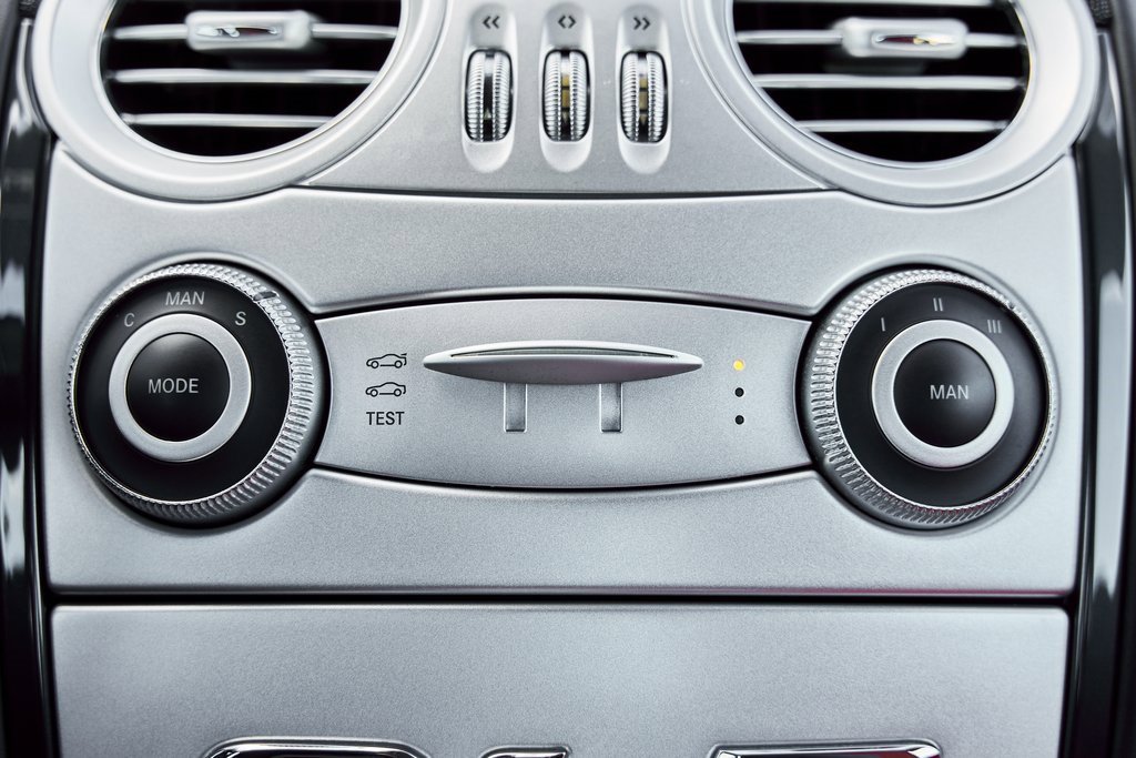 Used 2006 Mercedes-Benz SLR image 69