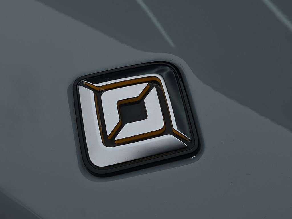 Used 2022 Rivian R1T Adventure image 22