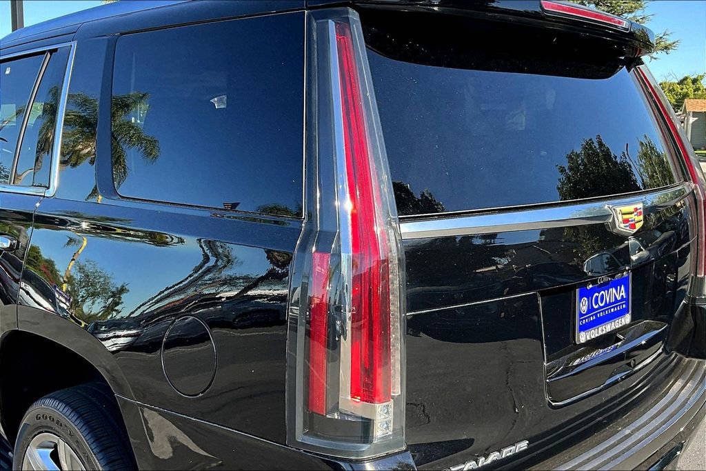 Used 2018 Cadillac Escalade Luxury image 23