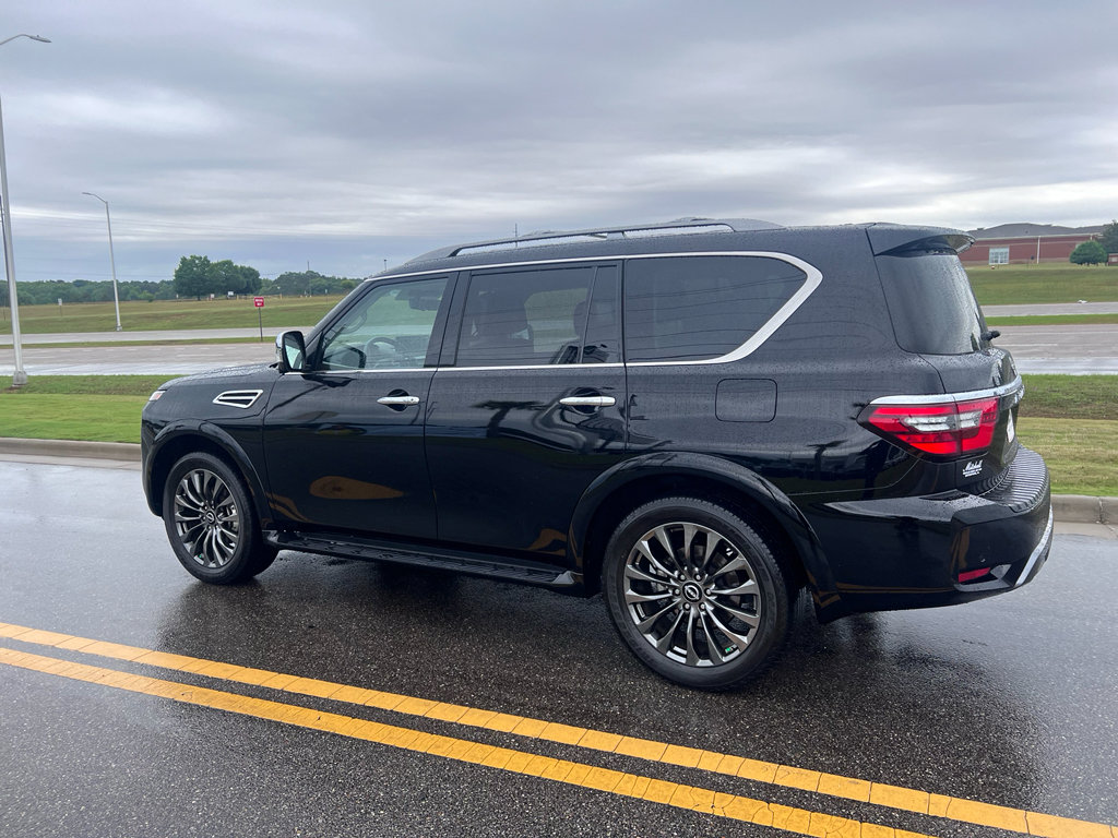 Used 2023 Nissan Armada Platinum w/ Cargo Package RWD image 11
