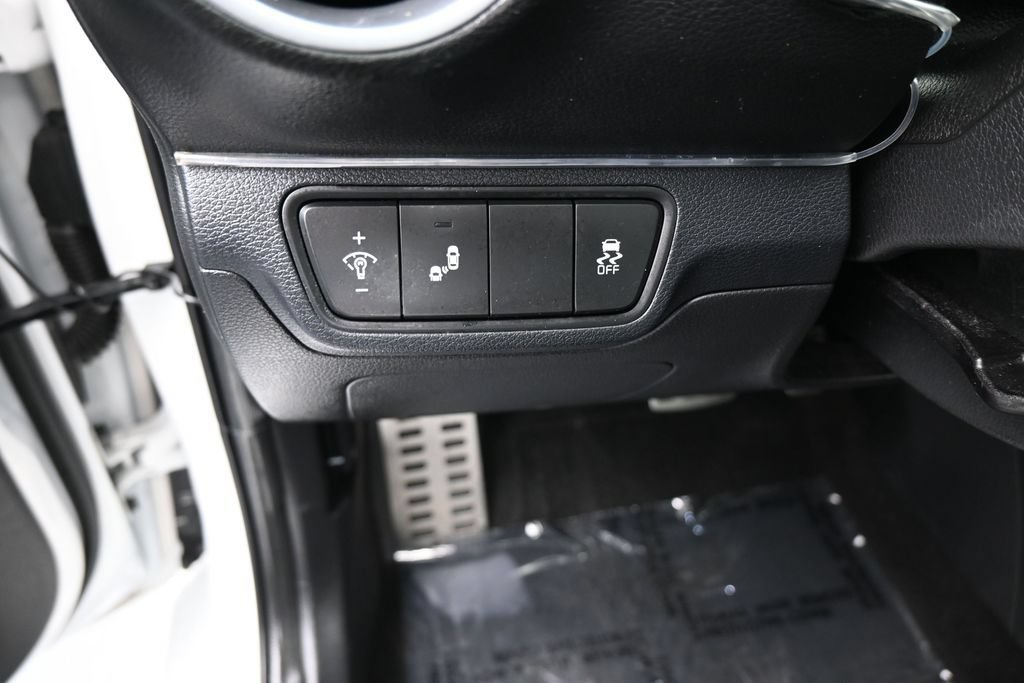 Used 2024 Kia Forte GT-Line w/ GT-Line Premium Package FWD image 13