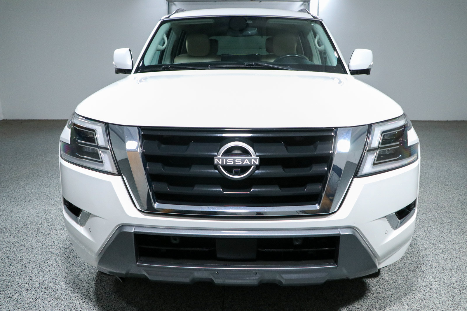 Used 2023 Nissan Armada SL w/ Captain's Chairs Package RWD image 4