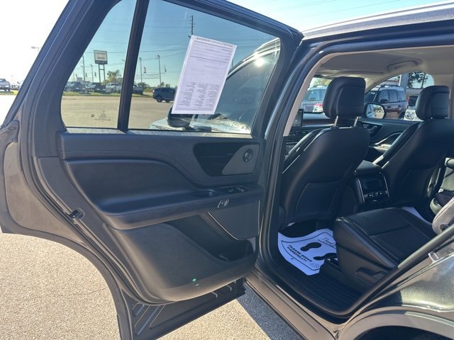 Used 2020 Lincoln Aviator Reserve w/ Elements Package Plus image 31