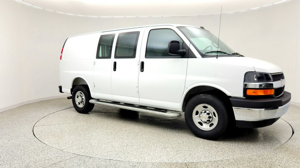 Used 2025 Chevrolet Express 2500 w/ Driver Convenience Package RWD image 3