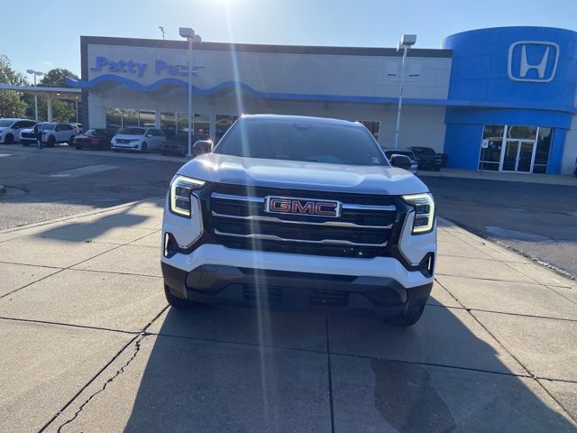 Used 2025 GMC Terrain Elevation AWD/4WD image 2