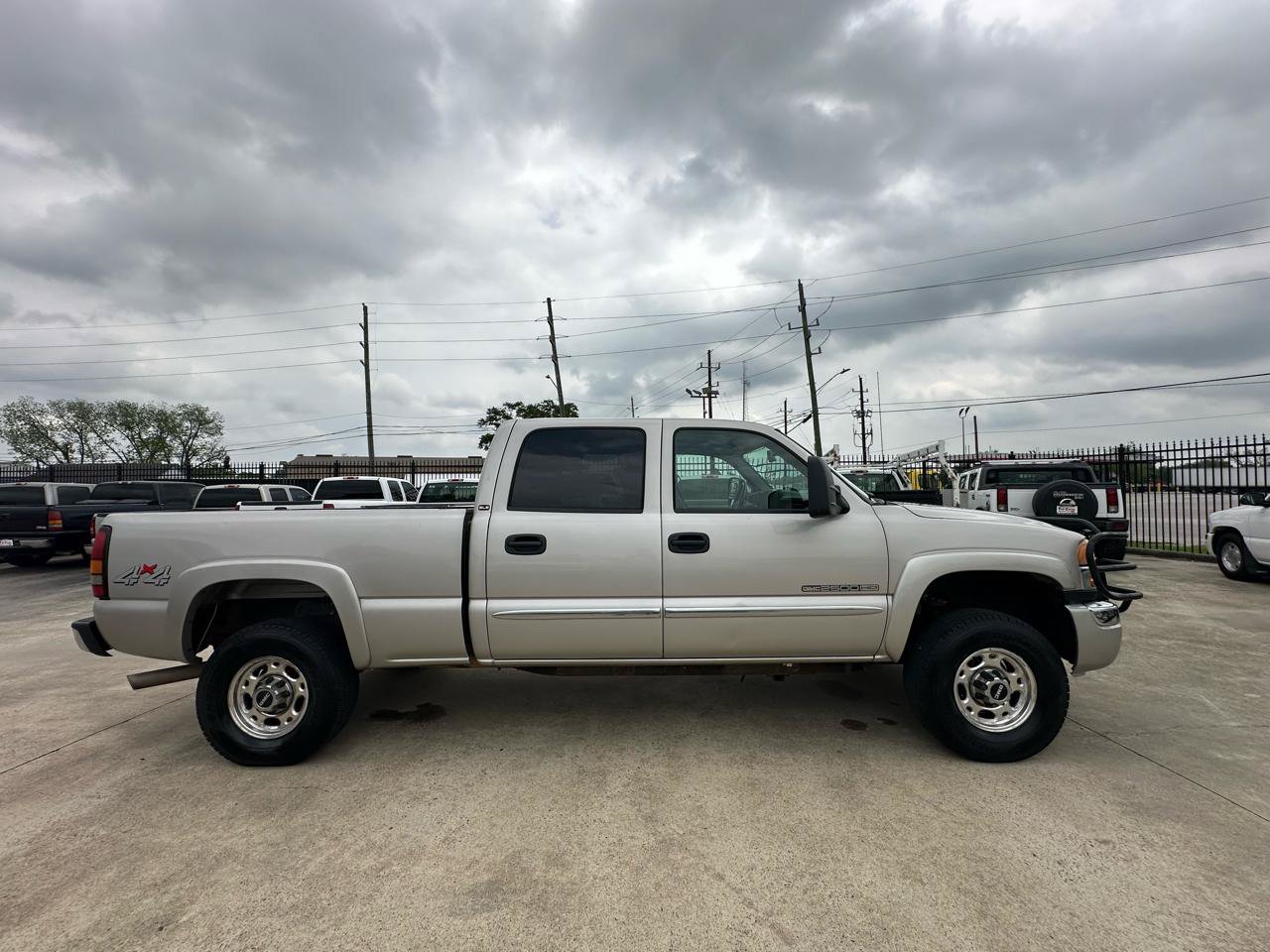 Used 2006 GMC Sierra 2500 SLE AWD/4WD image 8
