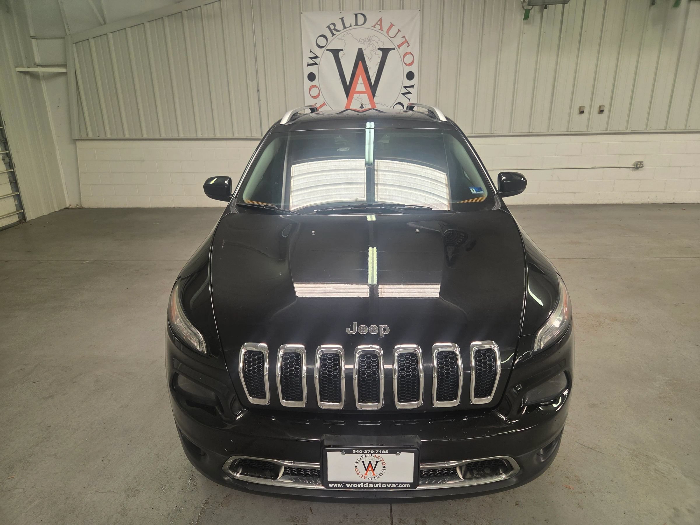 Used 2014 Jeep Cherokee Limited AWD/4WD image 12