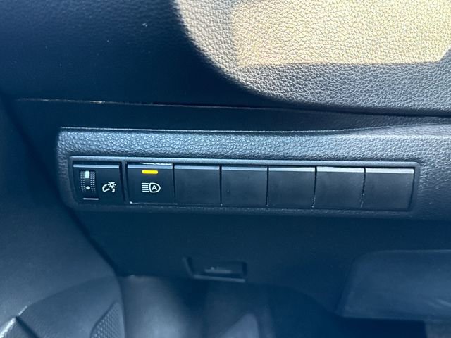 Used 2026 Toyota Corolla LE FWD image 32