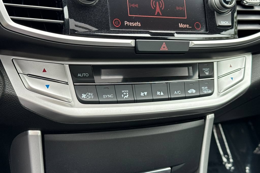 Used 2015 Honda Accord EX image 22