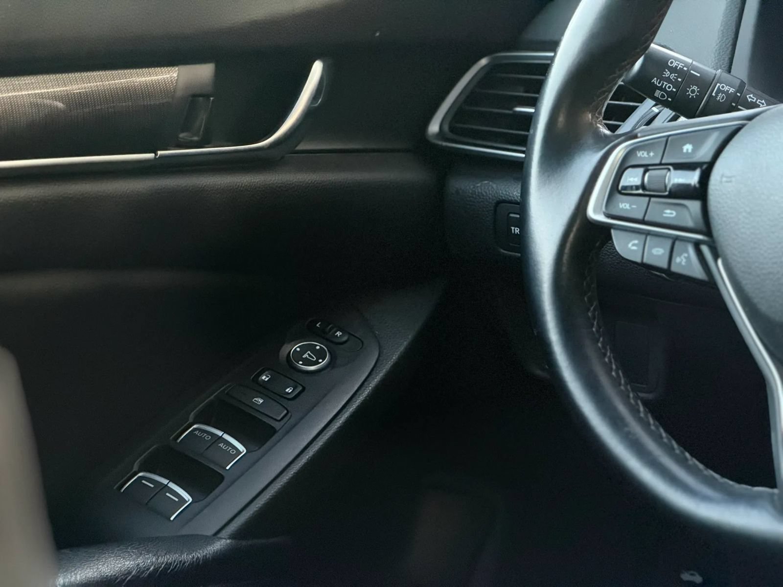 Used 2019 Honda Accord Sport image 13