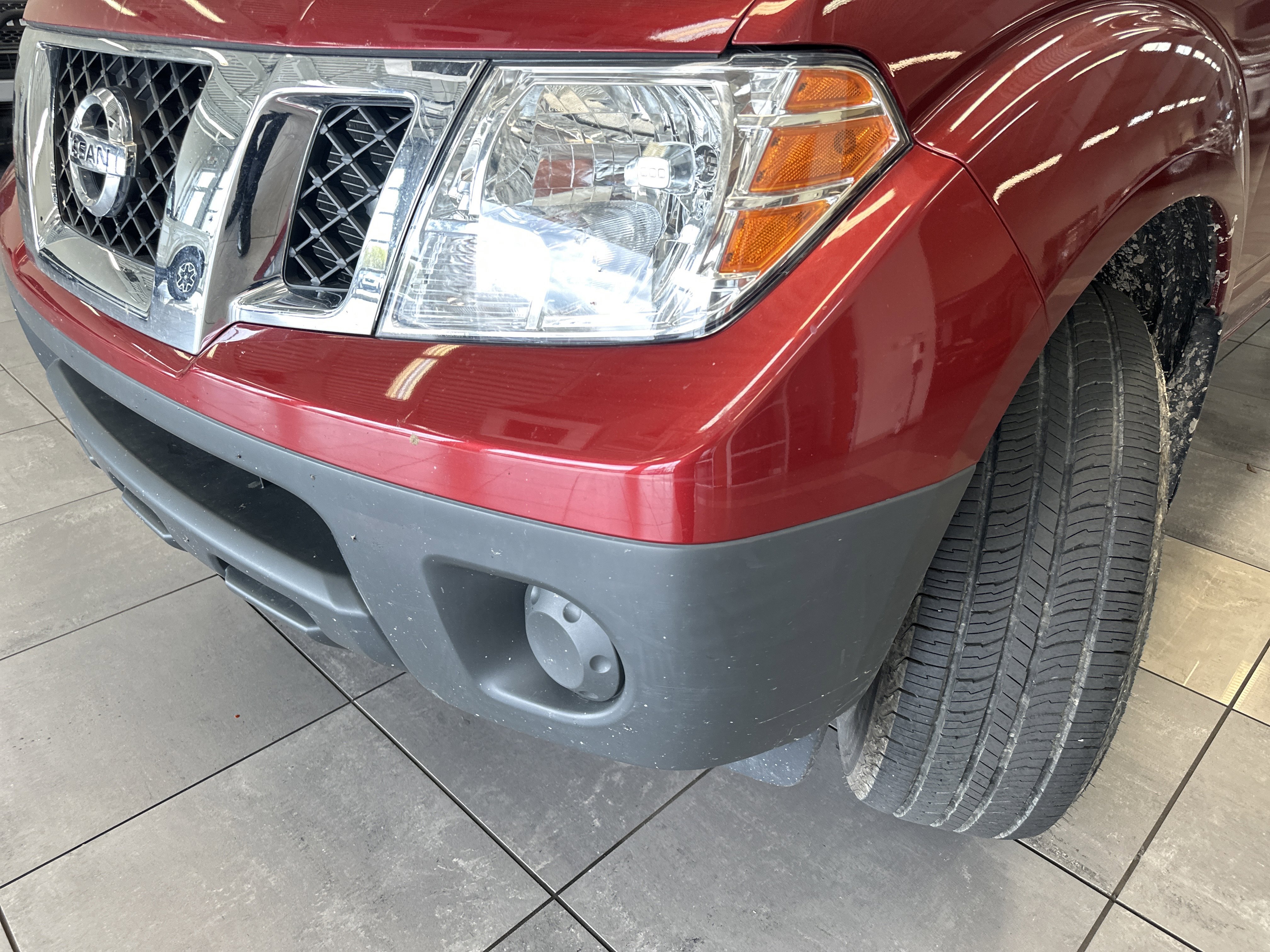 Used 2019 Nissan Frontier SV image 14