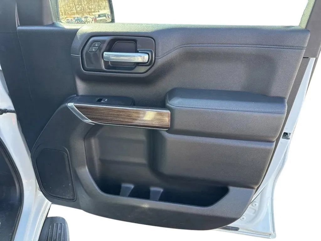 Used 2021 Chevrolet Silverado 1500 LT w/ True North Edition Plus AWD/4WD image 13