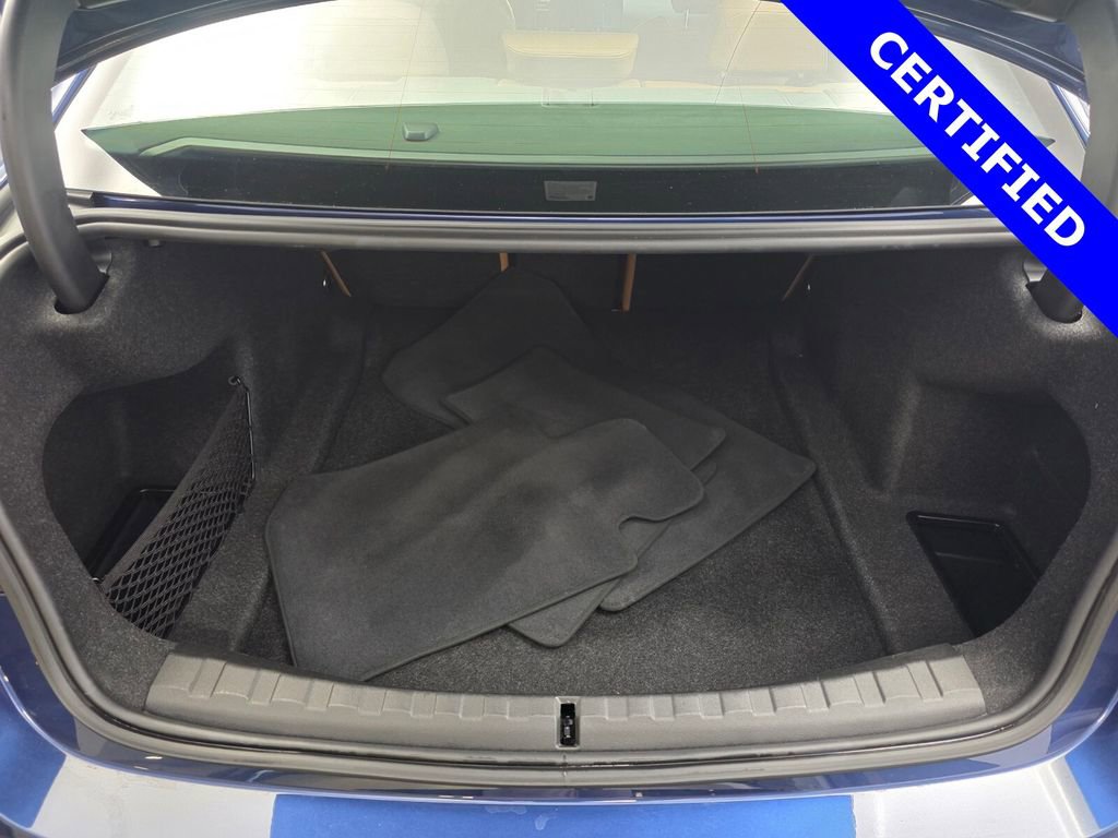 Used 2023 BMW 330i Sedan w/ Driving Assistance Package image 17