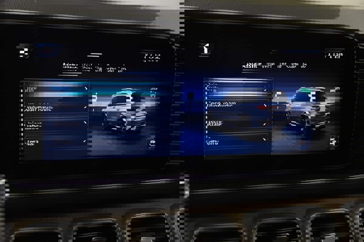 Used 2025 Mercedes-Benz GLS 450 4MATIC image 49