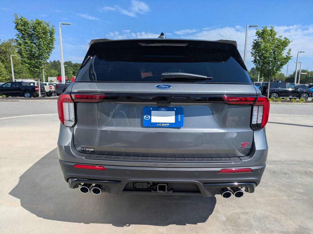 New 2026 Ford Explorer ST image 5
