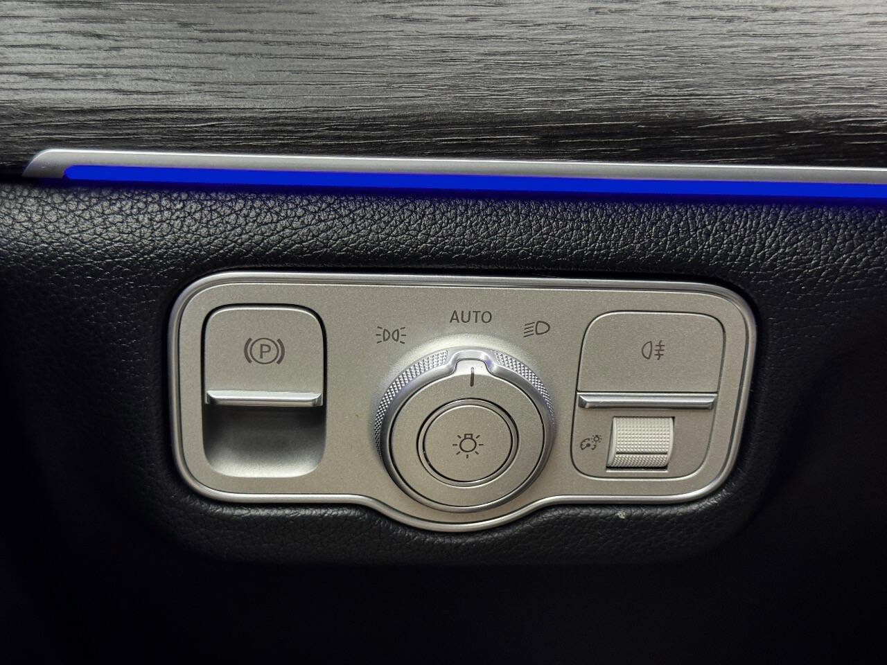 Used 2025 Mercedes-Benz GLS 450 4MATIC image 29