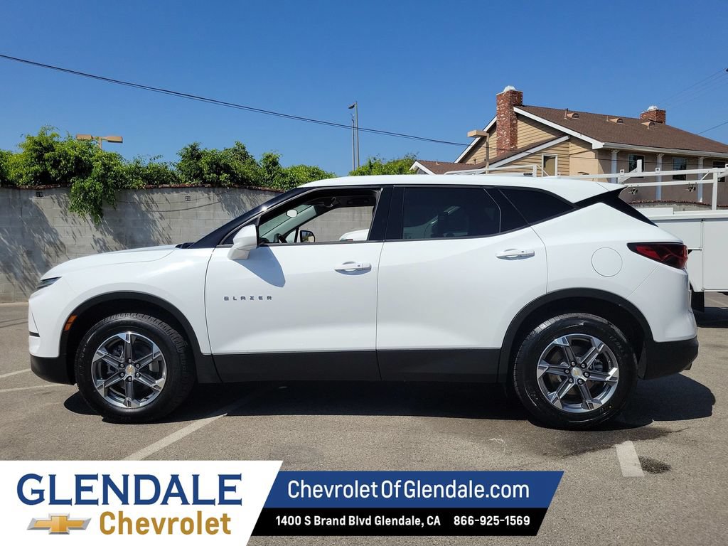 Certified 2025 Chevrolet Blazer LT AWD/4WD image 14