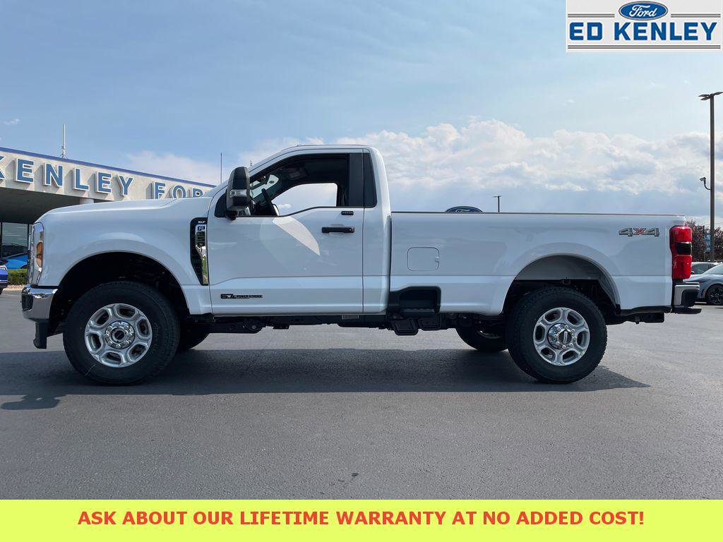 New 2026 Ford F350 XLT image 2