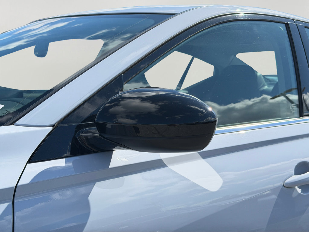 Used 2024 Nissan Altima 2.5 SR w/ SR Premium Package FWD image 28