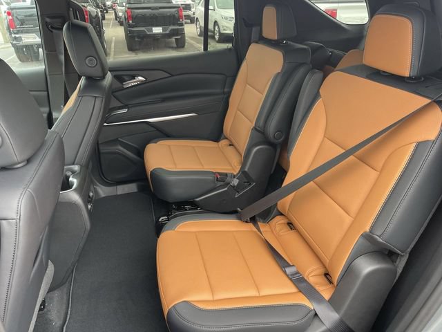 New 2027 Chevrolet Traverse Z71 w/ Driver Confidence Package AWD/4WD image 23