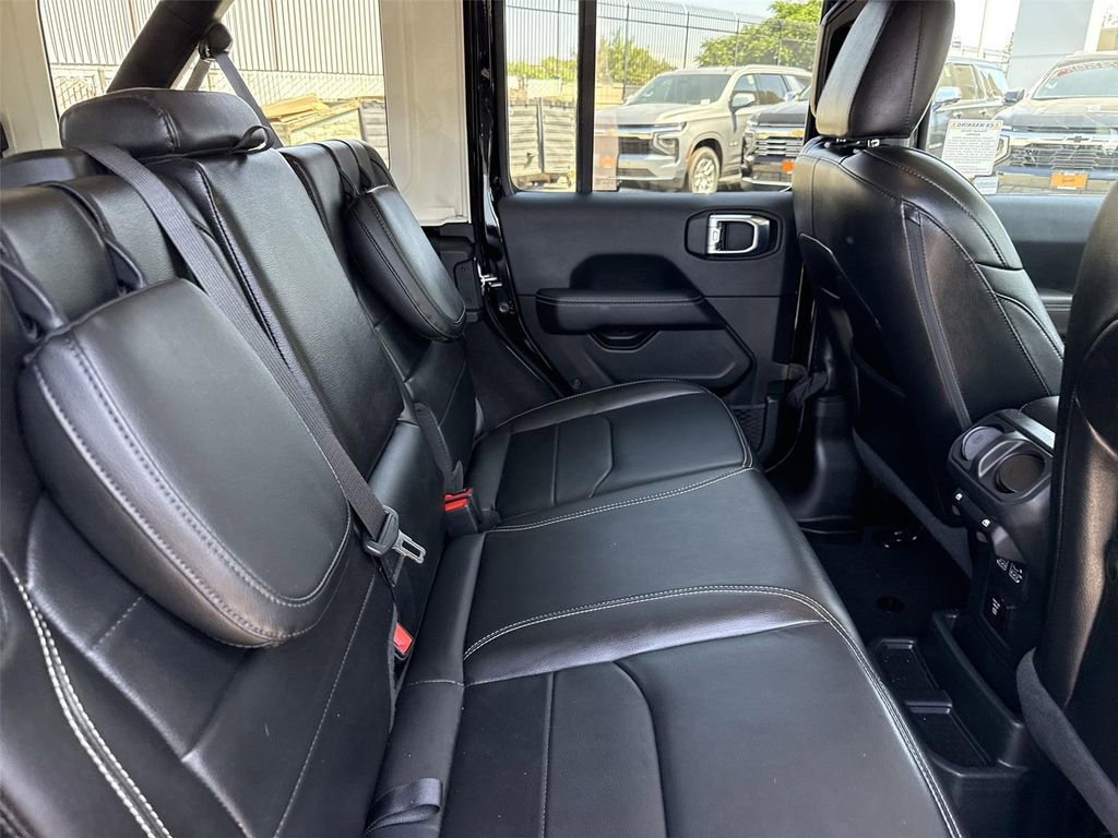 Used 2021 Jeep Wrangler Unlimited Sahara w/ Cold Weather Group image 25