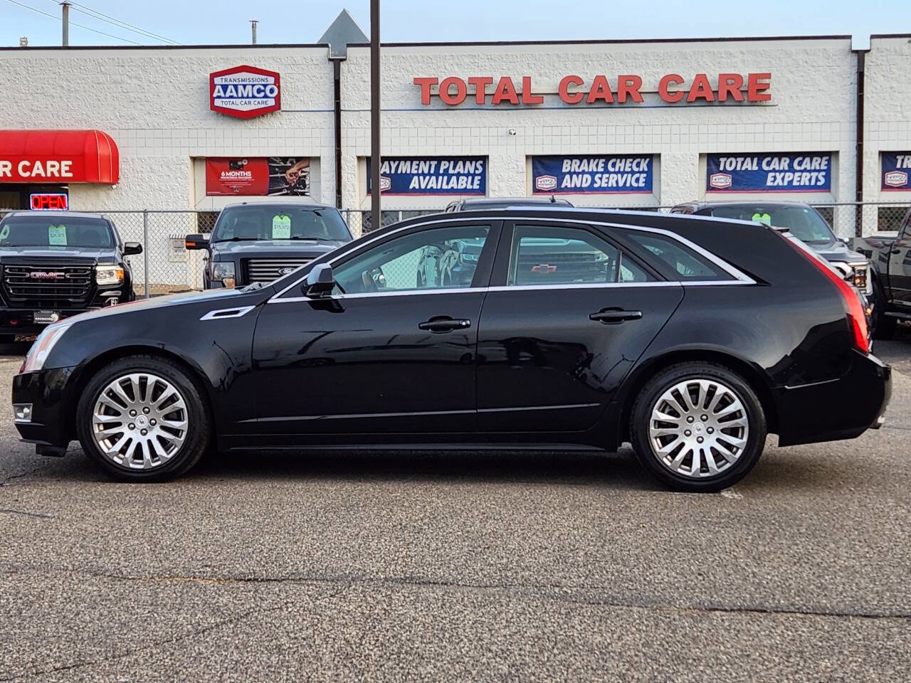 Used 2013 Cadillac CTS Performance w/ Performance Luxury Package image 3